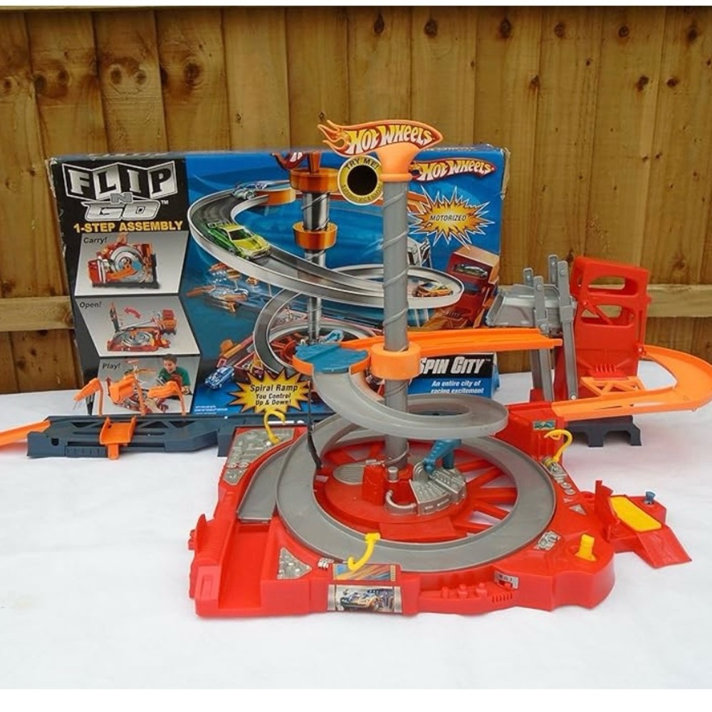 Spin City Playset - HotWheels